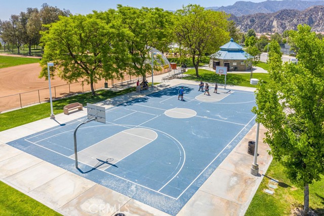 Detail Gallery Image 61 of 65 For 26511 Brooks Cir, Stevenson Ranch,  CA 91381 - 5 Beds | 3/1 Baths