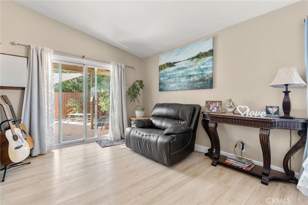 MLS #OC25253179 image #8