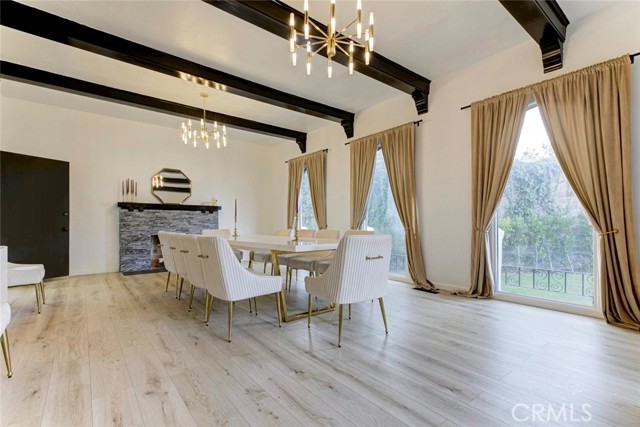 Detail Gallery Image 4 of 59 For 606 Galer Pl, Glendale,  CA 91206 - 4 Beds | 3 Baths