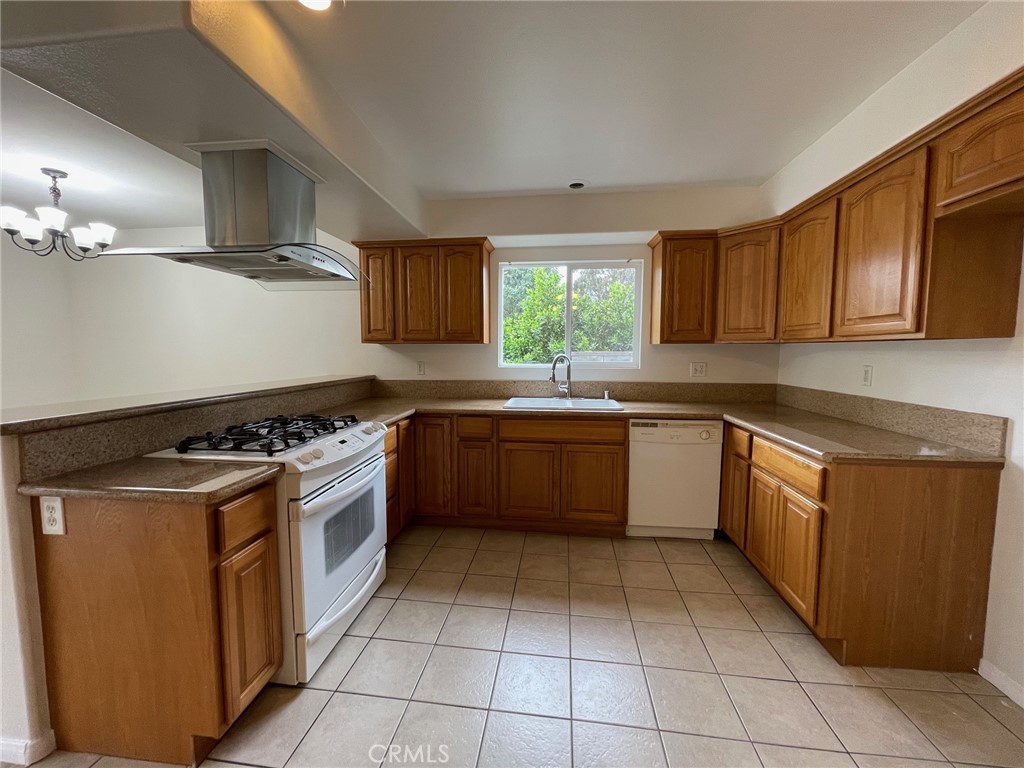 MLS #CV25255209 image #5