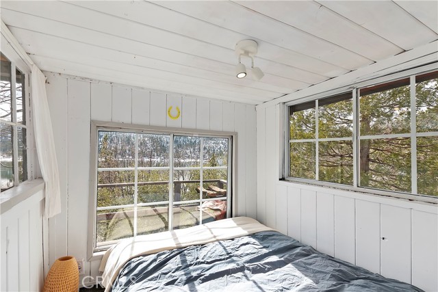 Detail Gallery Image 17 of 46 For 239 Big Bear Tract a,  Fawnskin,  CA 92333 - 1 Beds | 1 Baths