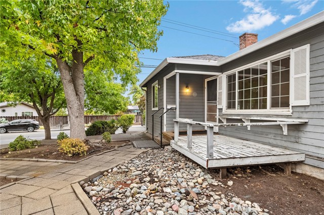 Detail Gallery Image 6 of 41 For 7 Terrace Dr, Chico,  CA 95926 - 3 Beds | 1 Baths