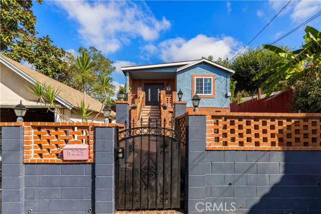 6225 Beard Street, Highland Park CA: https://media.crmls.org/medias/fc04df37-b855-476a-a809-2761c044c6f4.jpg
