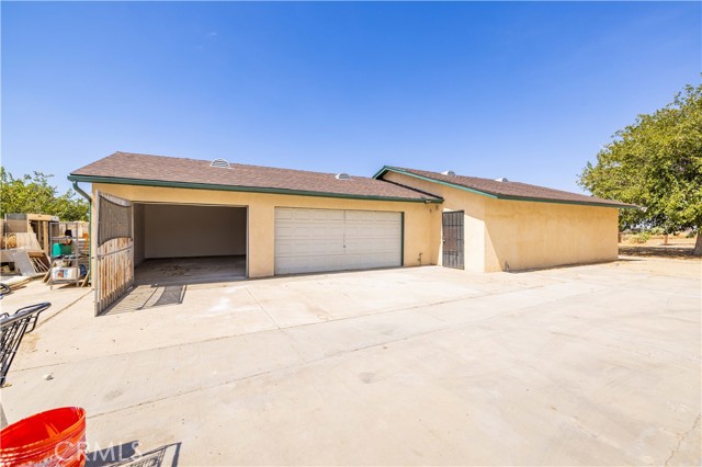 Detail Gallery Image 27 of 44 For 38617 95th St, Palmdale,  CA 93591 - 3 Beds | 2 Baths