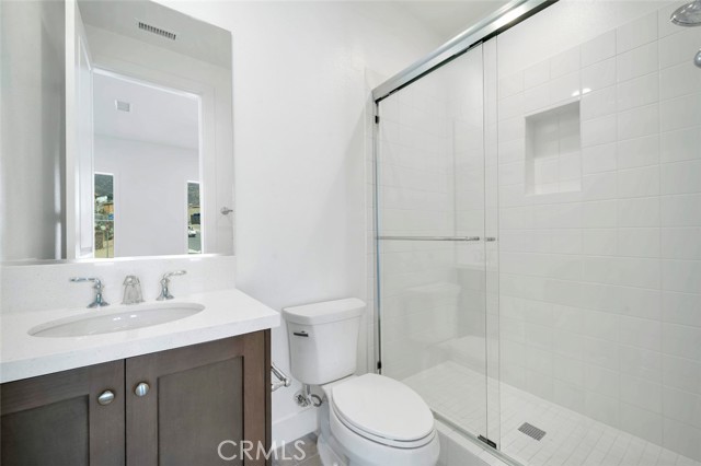 Detail Gallery Image 24 of 36 For 20638 W Deer Grass Ct Ct, Porter Ranch,  CA 91326 - 5 Beds | 5/1 Baths