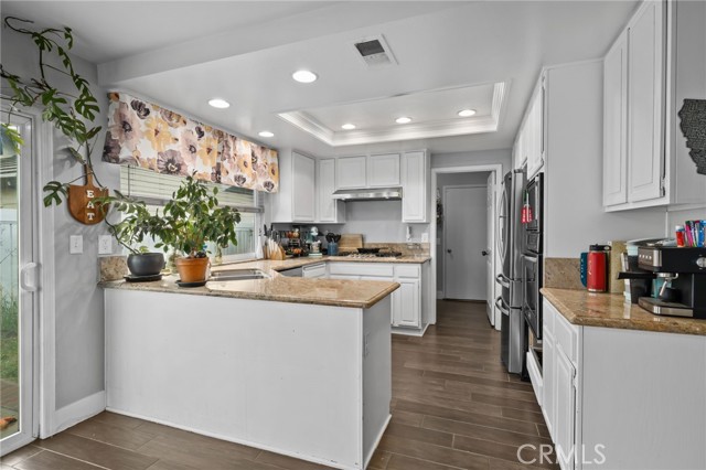 Detail Gallery Image 12 of 31 For 5810 Greens Dr, Riverside,  CA 92509 - 2 Beds | 2 Baths