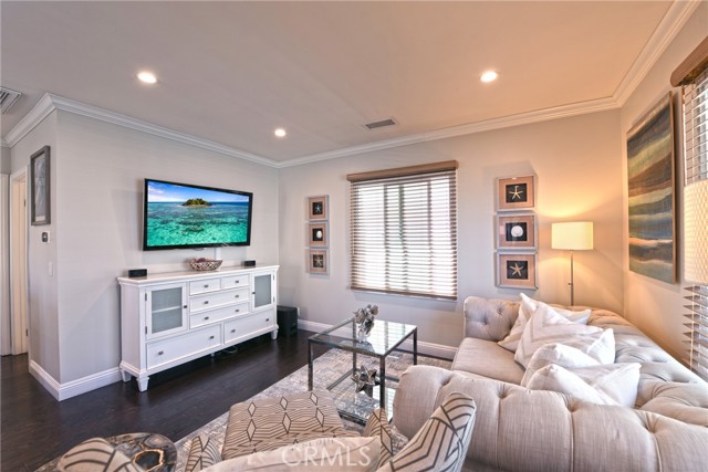 Detail Gallery Image 14 of 51 For 1319 Unit B W Bay Ave #B,  Newport Beach,  CA 92661 - 1 Beds | 1 Baths