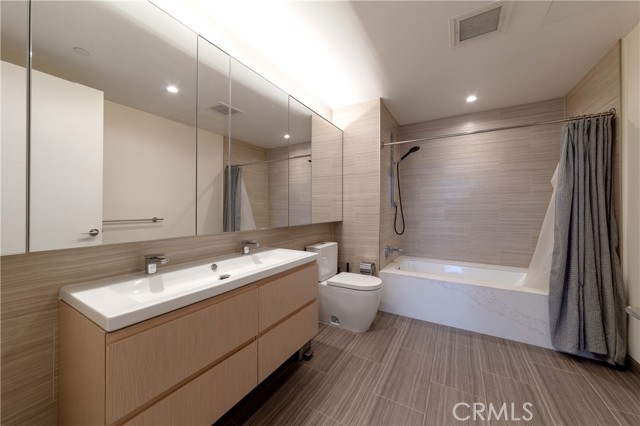Detail Gallery Image 9 of 25 For 877 Francisco St #4211,  Los Angeles,  CA 90017 - 2 Beds | 2 Baths