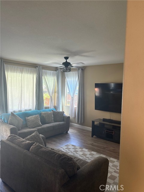 1446 Avila Drive, Perris CA: https://media.crmls.org/medias/fc08ae68-6501-4447-bd28-afa703e6ddc6.jpg