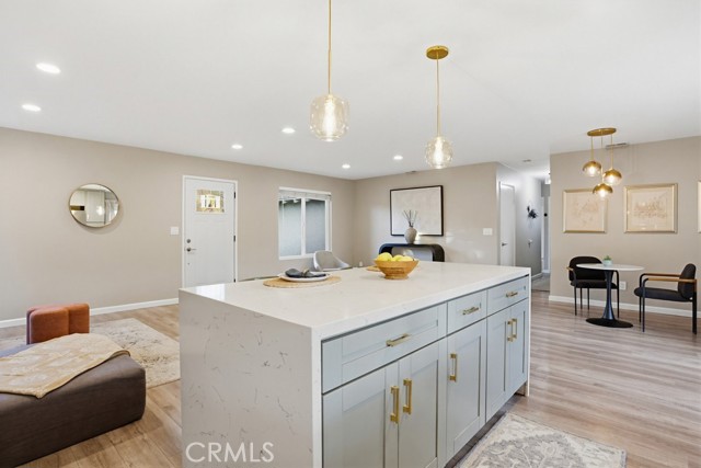 Detail Gallery Image 9 of 20 For 13735 Fairgate, Poway,  CA 92064 - 3 Beds | 2 Baths