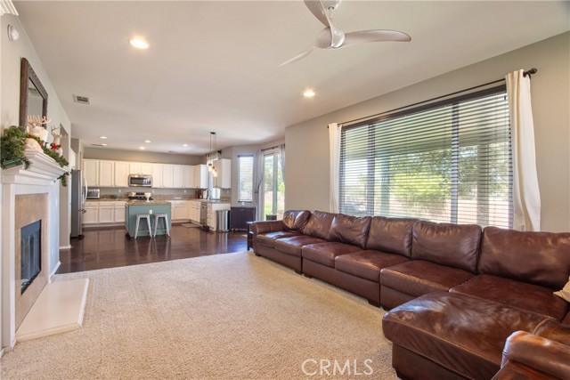 Detail Gallery Image 14 of 51 For 39883 S Creek Cir, Murrieta,  CA 92563 - 5 Beds | 3/1 Baths