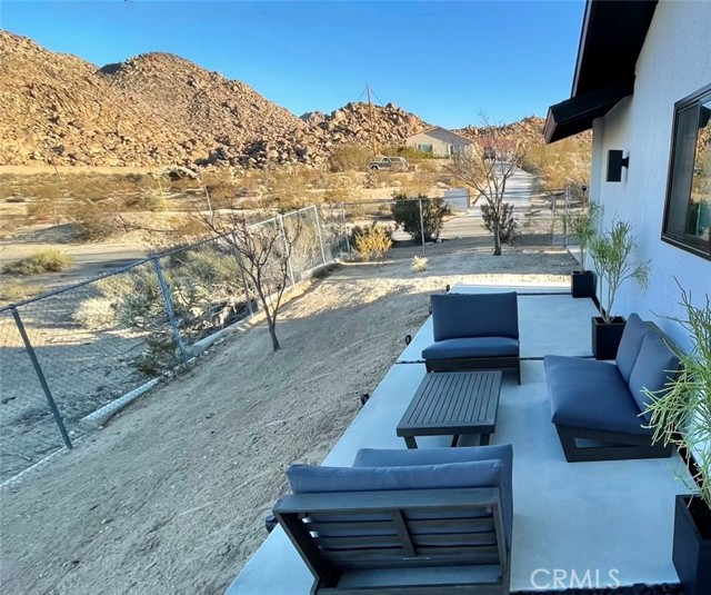 Detail Gallery Image 6 of 58 For 61910 Sunburst, Joshua Tree,  CA 92252 - 2 Beds | 1 Baths