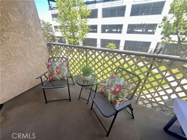 Detail Gallery Image 9 of 13 For 18900 Delaware St #218,  Huntington Beach,  CA 92648 - 1 Beds | 1 Baths