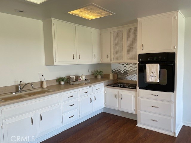 Detail Gallery Image 6 of 19 For 13601 Medinac Ln #72-C,  Seal Beach,  CA 90740 - 1 Beds | 1 Baths