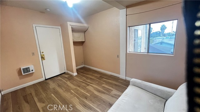 Detail Gallery Image 3 of 10 For 356 Gless St, Los Angeles,  CA 90033 - 0 Beds | 1 Baths