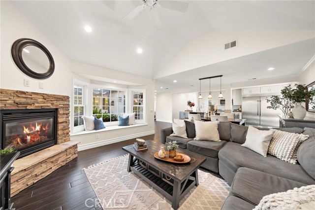 Detail Gallery Image 15 of 51 For 10763 El Centro Avenue, Fountain Valley,  CA 92708 - 5 Beds | 2/1 Baths