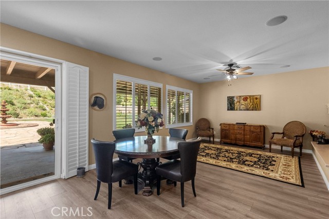 30444 Hidden Valley Court, Castaic CA: https://media.crmls.org/medias/fc0bbe29-d72f-4143-85cc-b298448d9699.jpg