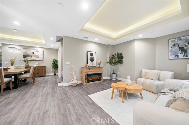 Detail Gallery Image 6 of 35 For 432 S Alhambra #E,  Monterey Park,  CA 91755 - 3 Beds | 3 Baths