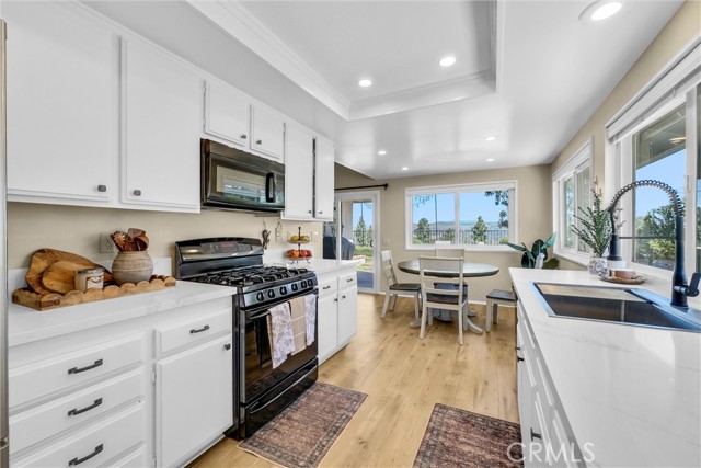 Image 13 of 35 For 6437 Calle Del Norte