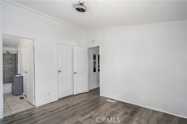 Detail Gallery Image 7 of 17 For 45800 Challenger Way #30,  Lancaster,  CA 93535 - 3 Beds | 2 Baths