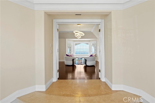 13320 Mulholland Drive, Beverly Hills CA: https://media.crmls.org/medias/fc0ce621-4c71-4474-8b02-37869c5029b7.jpg