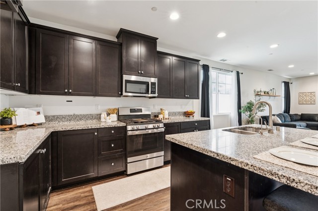 Detail Gallery Image 15 of 37 For 30535 Ridgely Way, Menifee,  CA 92584 - 4 Beds | 2 Baths