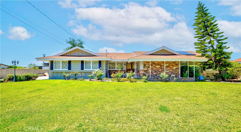 2215 El Monte Avenue