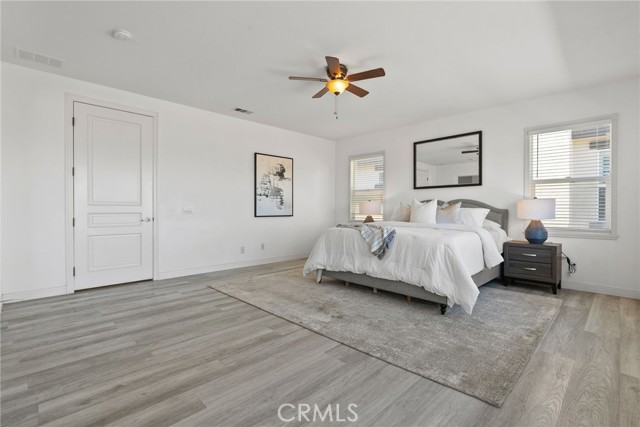 21 Plaza Modena, Lake Elsinore CA: https://media.crmls.org/medias/fc0e4938-f1fa-4cda-891e-7f676ededd3f.jpg