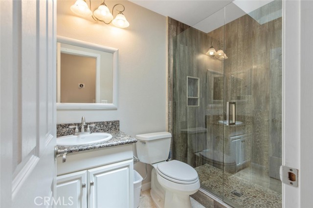 Detail Gallery Image 15 of 26 For 26179 Las Lanas Ct, Valencia,  CA 91355 - 2 Beds | 2 Baths