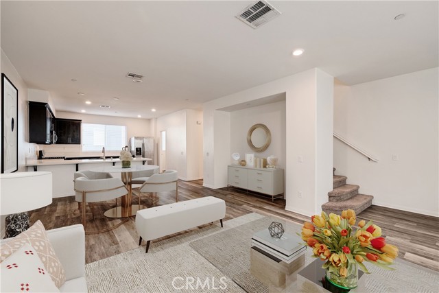 Detail Gallery Image 3 of 54 For 14424 Lily Ln #5,  Gardena,  CA 90247 - 3 Beds | 3/1 Baths