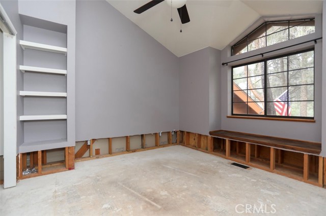 Detail Gallery Image 17 of 30 For 2701 Hillcrest Ct, Frazier Park,  CA 93225 - 3 Beds | 2/1 Baths