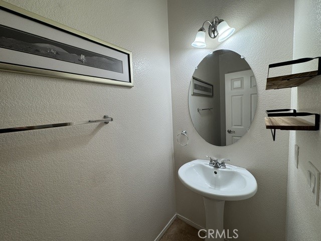 https://media.crmls.org/medias/fc0f2d3a-ebfd-48b8-a996-7921ebcca2a2.jpg?preset=X-Large