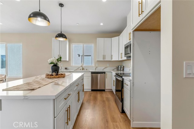 Image 15 of 50 For 26987 Lakeview Drive