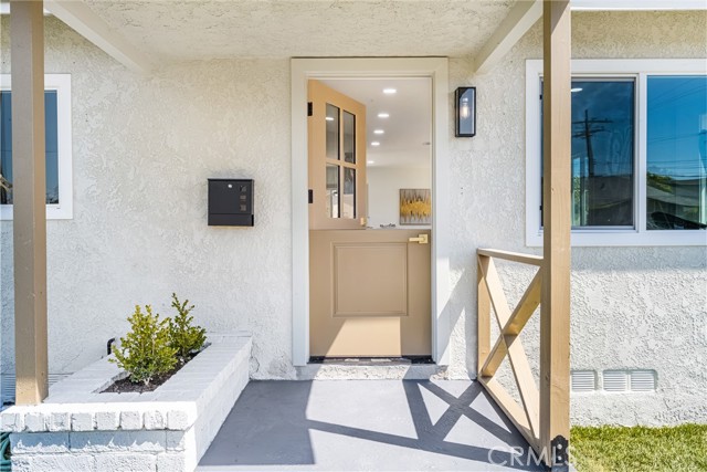 Detail Gallery Image 10 of 60 For 2210 Fanwood Ave, Long Beach,  CA 90815 - 3 Beds | 2 Baths