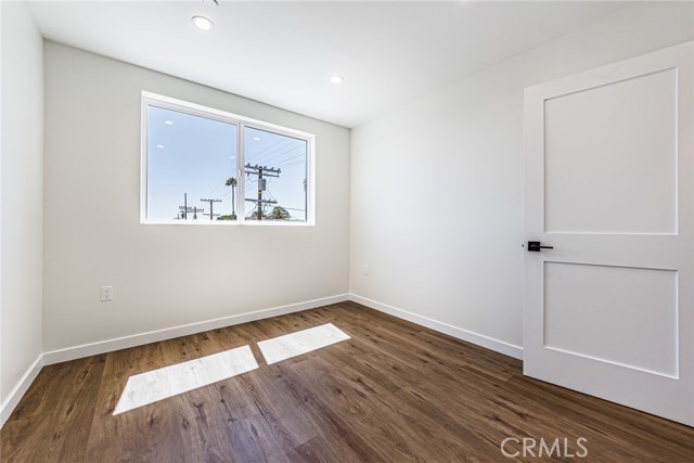 Detail Gallery Image 26 of 27 For 1859 Crenshaw Bld #1/2,  Los Angeles,  CA 90019 - 4 Beds | 3 Baths