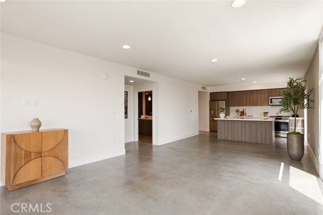 482 S Arroyo Parkway, Pasadena CA: https://media.crmls.org/medias/fc127f55-e4c2-4a08-a2fd-4832bccac4e1.jpg