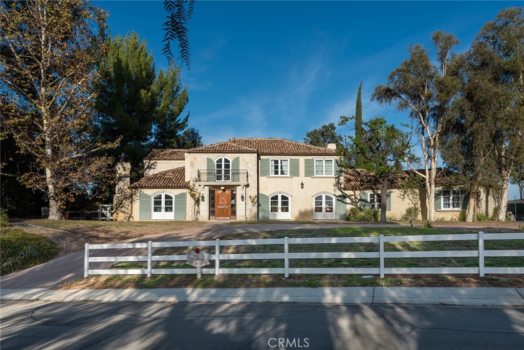 5747 HOBACK GLEN Road — Georgian