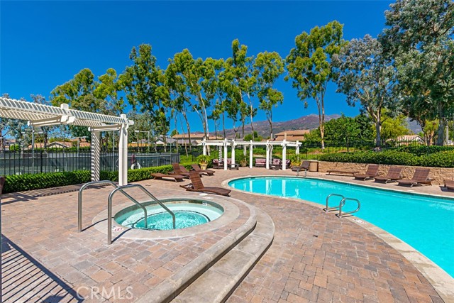 Detail Gallery Image 35 of 54 For 32171 Mill Stream Rd, Rancho Santa Margarita,  CA 92679 - 4 Beds | 3 Baths