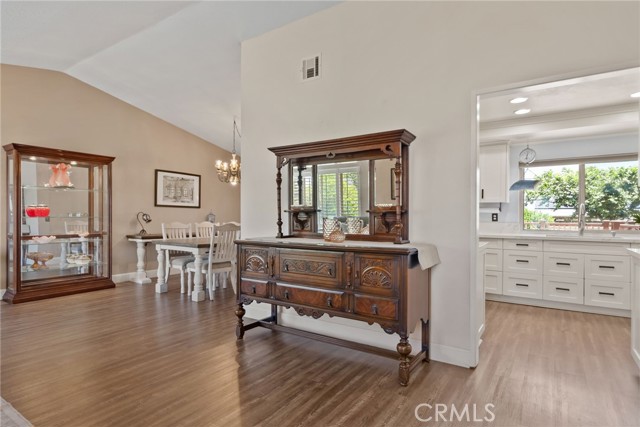 Detail Gallery Image 5 of 38 For 2619 S Castle Harbour Ave, Ontario,  CA 91761 - 4 Beds | 3/1 Baths