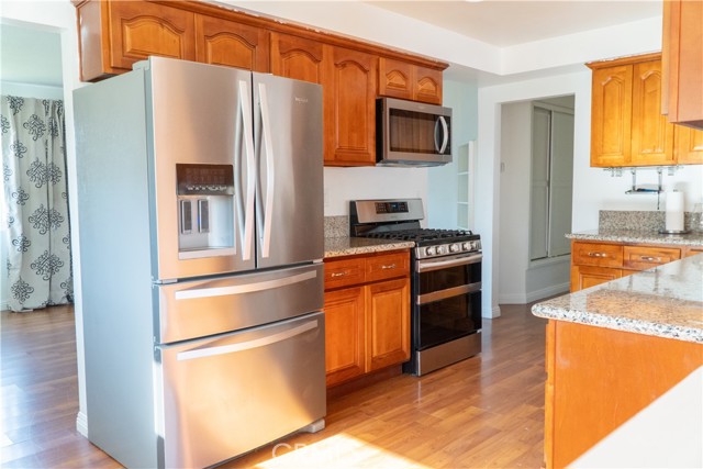 Detail Gallery Image 6 of 16 For 4865 Orchard St, Montclair,  CA 91763 - 3 Beds | 2 Baths