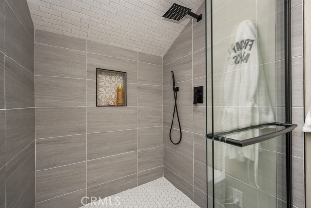 4052 Escudero, Irvine CA: https://media.crmls.org/medias/fc13b190-88a1-4ce0-b6ae-efe6f297b7d9.jpg