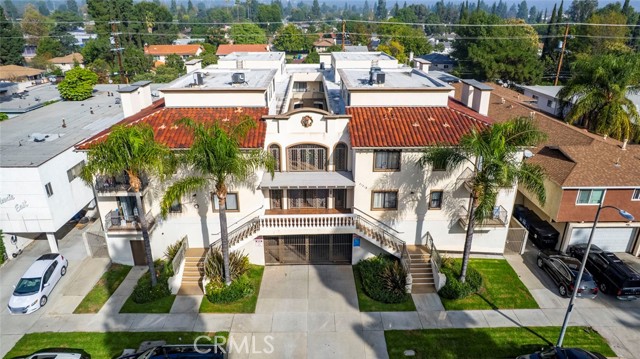 Detail Gallery Image 9 of 21 For 17115 Chatsworth St, Granada Hills,  CA 91344 - – Beds | – Baths