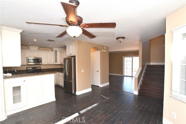 Detail Gallery Image 5 of 19 For 8625 San Miguel Pl, Rancho Cucamonga,  CA 91730 - 3 Beds | 2/1 Baths