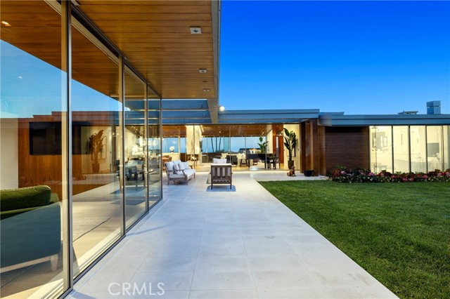 2538 Monaco Drive, Laguna Beach CA: https://media.crmls.org/medias/fc15dca0-047e-49c5-ad16-33496c99d352.jpg