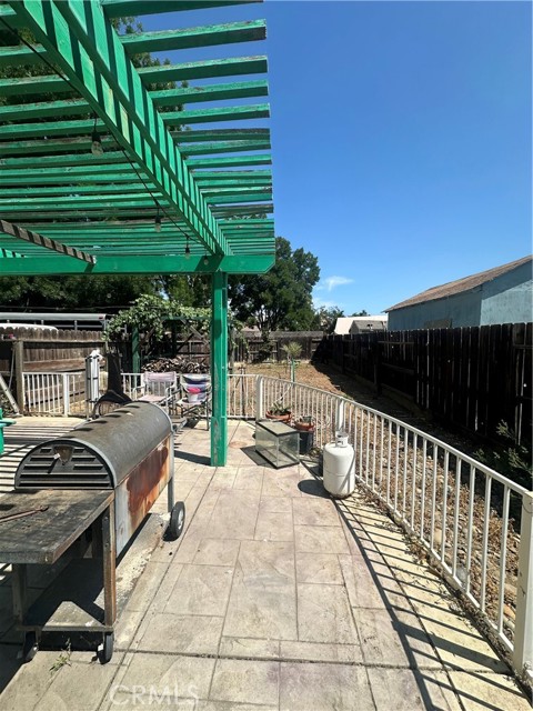 1612 Via Colabria, Gustine CA: https://media.crmls.org/medias/fc15f905-69d4-4b9e-914d-66dc16a6458a.jpg