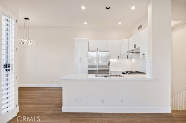 1501 Reggio Aisle, Irvine CA: https://media.crmls.org/medias/fc164a6d-9e3a-460a-9360-68bc3b13b816.jpg