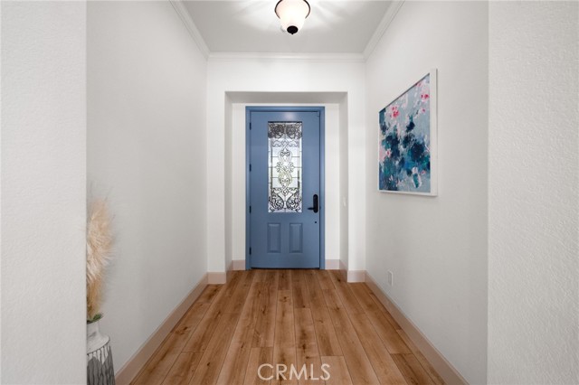 8067 Terraza Court, Riverside CA: https://media.crmls.org/medias/fc169bc6-68bb-4cfd-97ec-4f6c59fbebb3.jpg