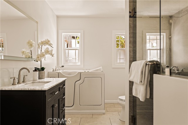 3848 Boyce Avenue, Los Angeles CA: https://media.crmls.org/medias/fc16d8ff-1a51-47f5-b6ad-dee28fdff122.jpg