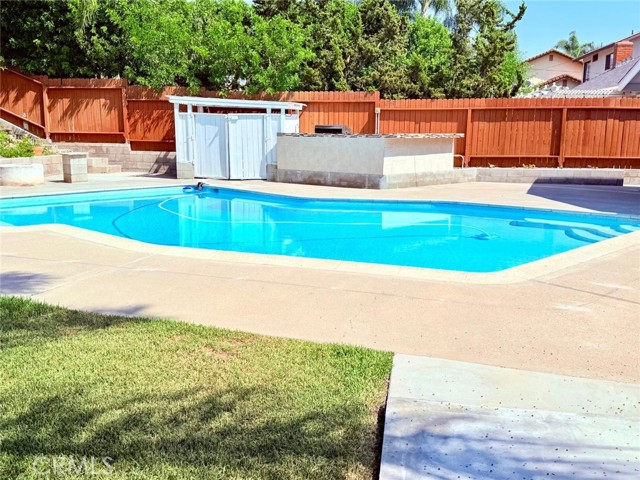 24811 Calle El Toro Grande, Lake Forest CA: https://media.crmls.org/medias/fc17307e-fbb3-4451-9257-5fcae128875d.jpg