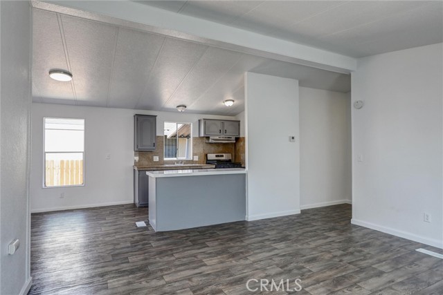 Detail Gallery Image 7 of 33 For 80 E Dawes St #202,  Perris,  CA 92571 - 3 Beds | 2 Baths